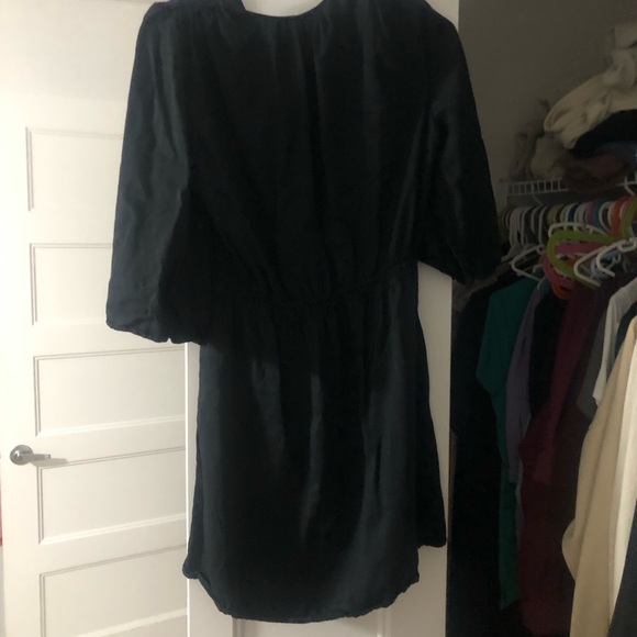 Robe noire - Picture 3 of 3